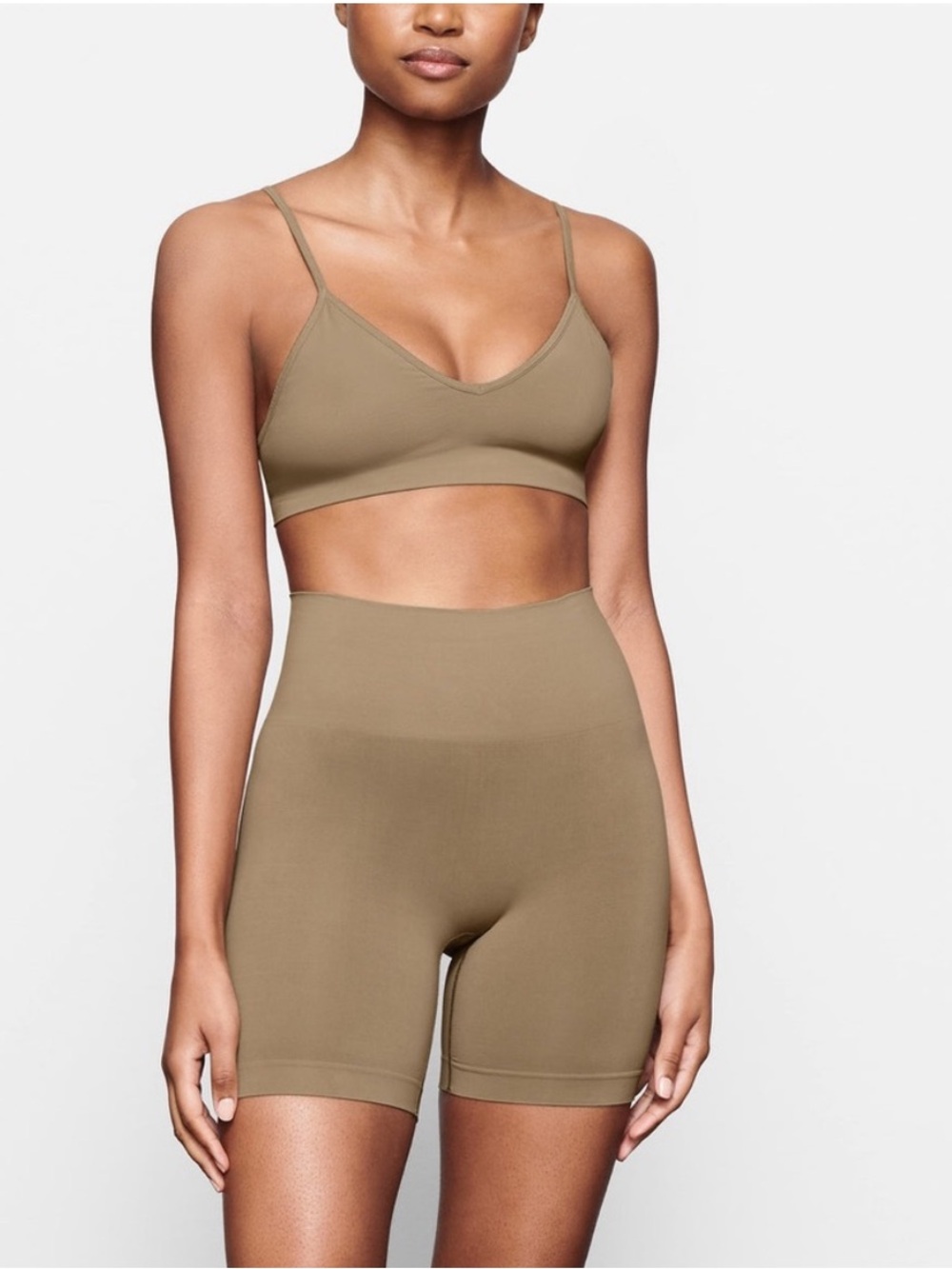SKIMS Soft Smoothing Bike Shorts Size 2X In Desert Beige EUC High Rise